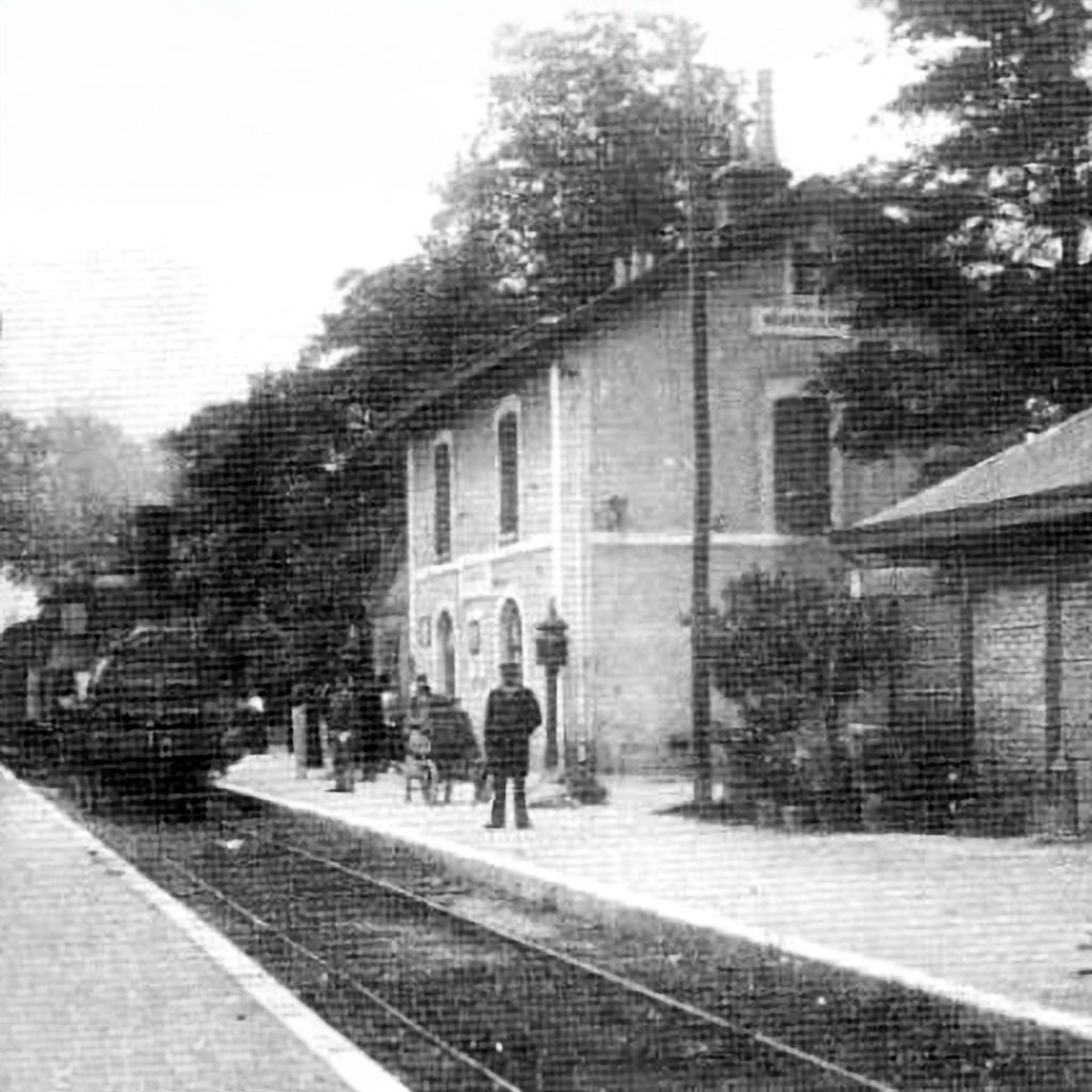 gare negrepelisse avec chemin de fer tarn-et-garonne 82