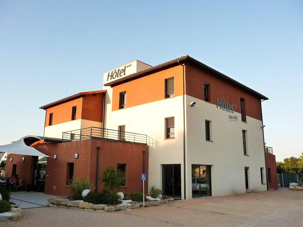 hotel-des-arts_devanture
