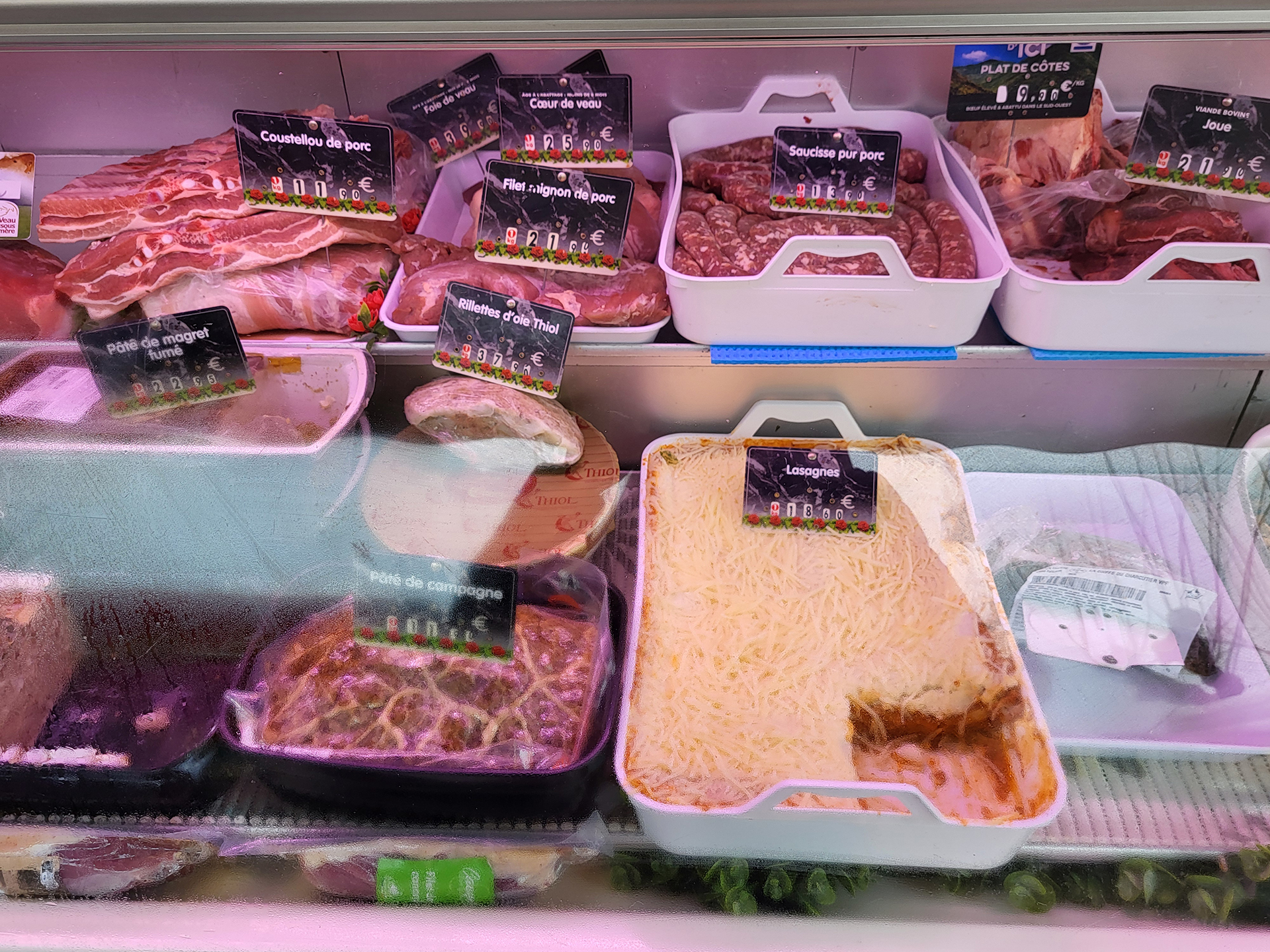 Photo_viande_stand_boucherie_marché_nègrepelisse