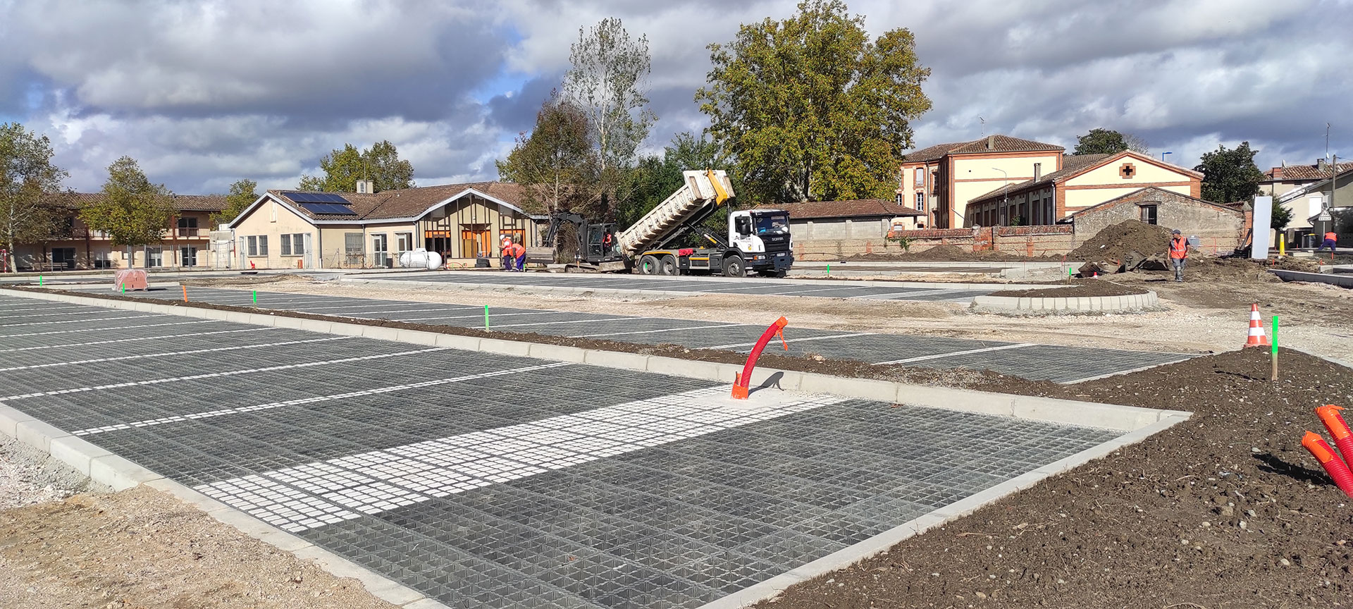 Parking_des_écoles_en_travaux_nègrepelisse