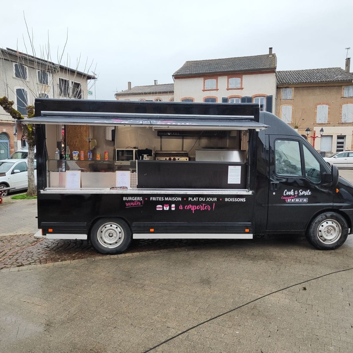 Cook_&_smile_nègrepelisse