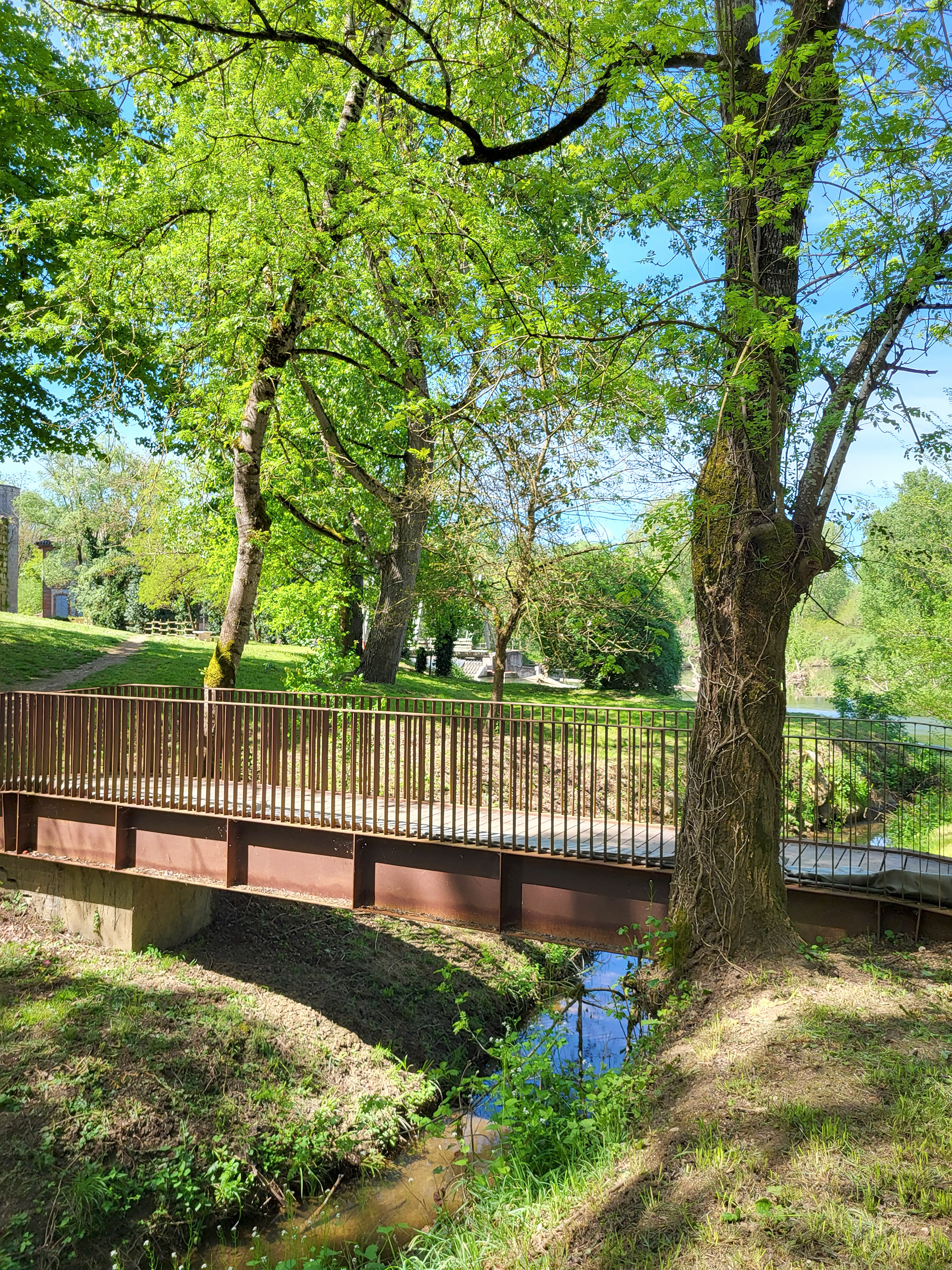 Petit_pont_île_nègrepelisse