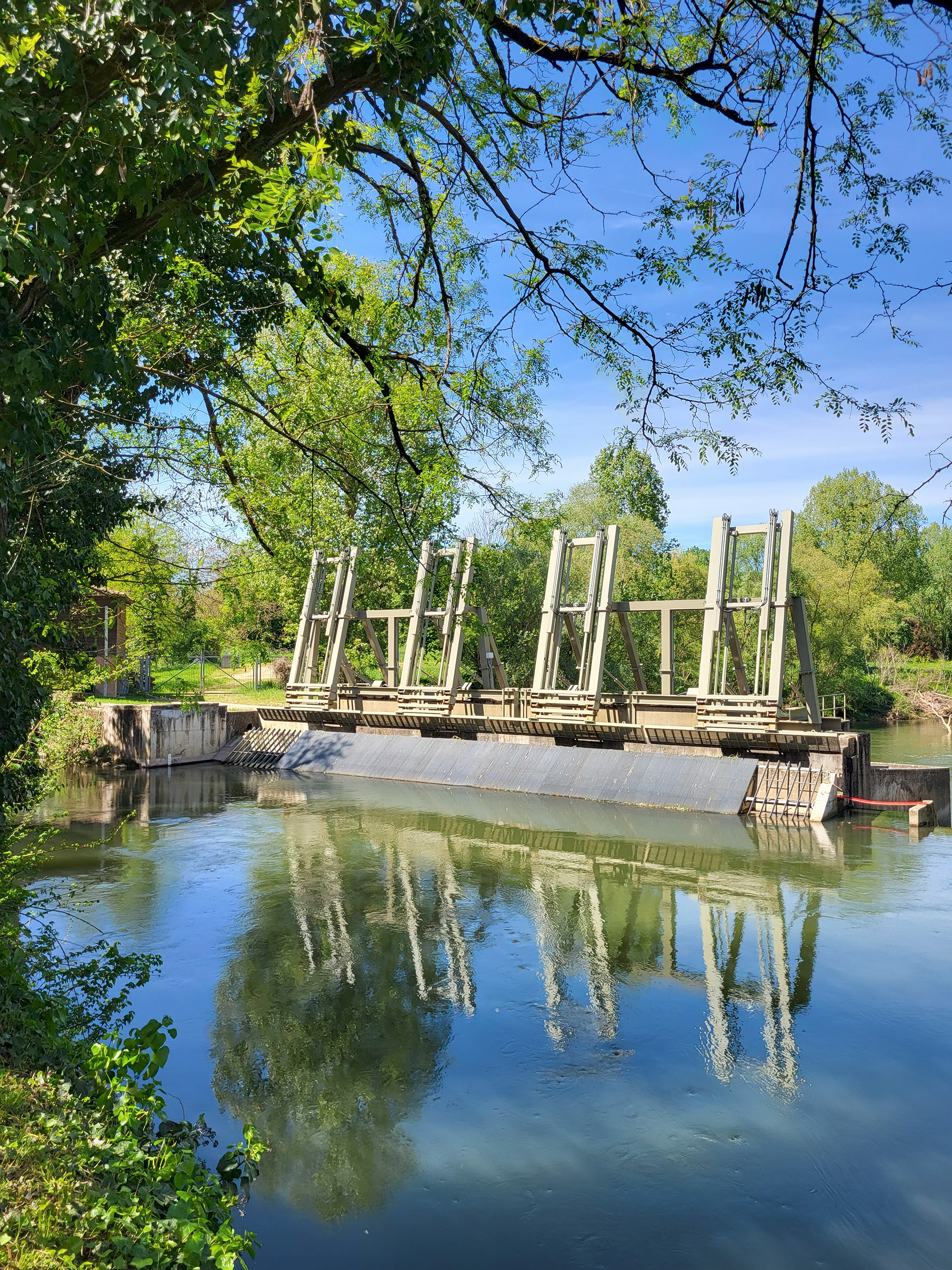 Centrale_hydroélectrique_ombragée